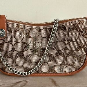 Swinger 20 in Crystal signature jacquard